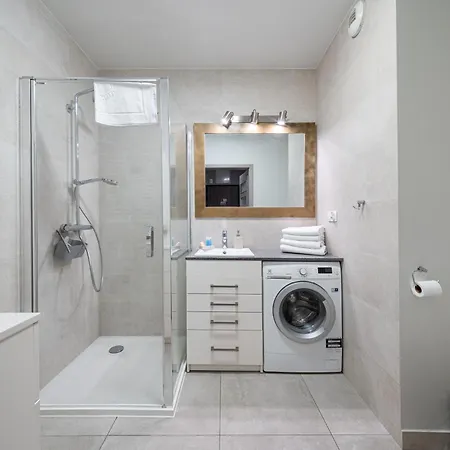Warszawska Chic By Bookinghost Apartment *